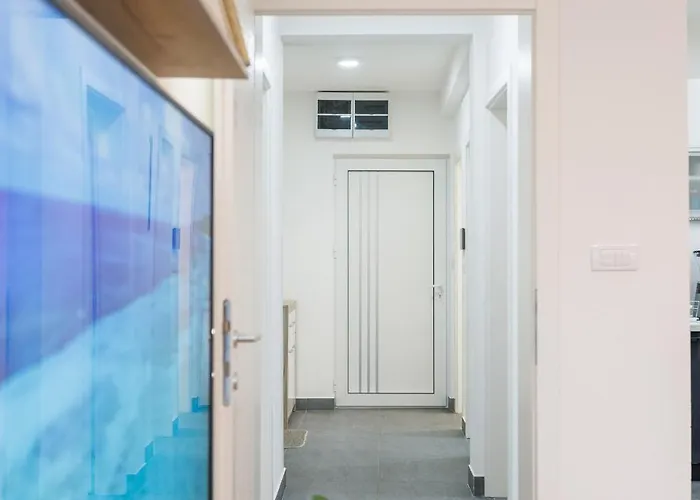 Lux 1 شقة بايرت